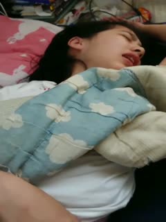爆操小美女