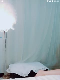 美女抠逼喷水视频