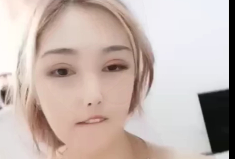 亚洲人成小说色在线