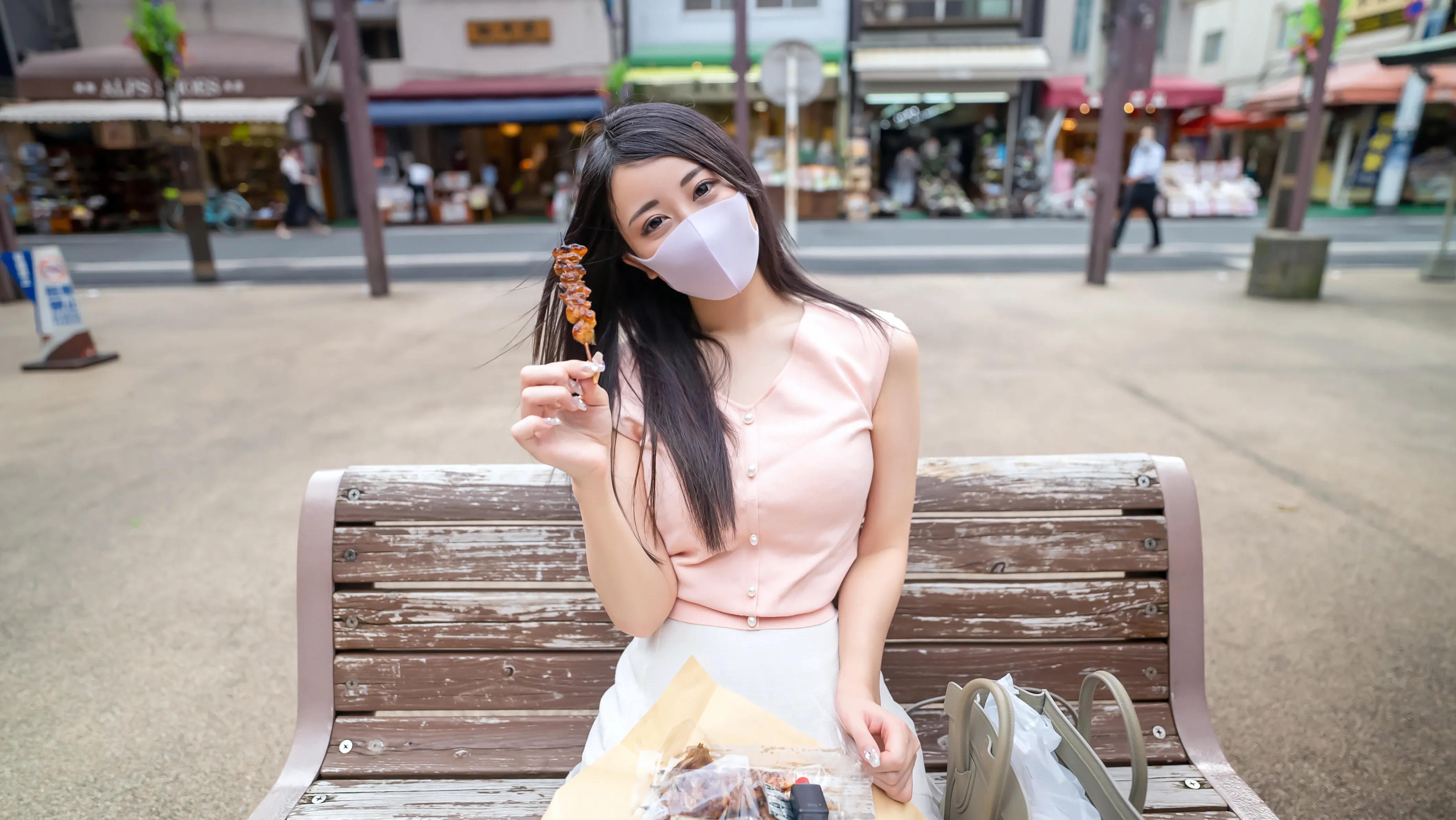情侣自拍AV网