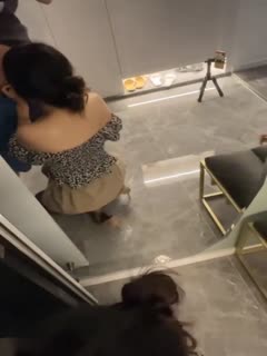 女生露胸网站