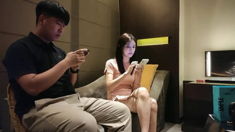 免费看一级淫片成人