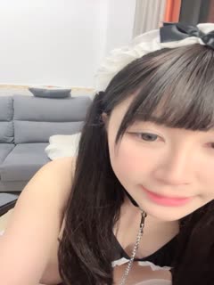 变态剪开美女衣服看胸