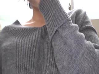 吻胸摸腿揉屁股打扑克