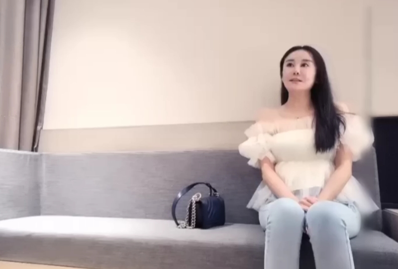 挺进老师嫩嫩的身体