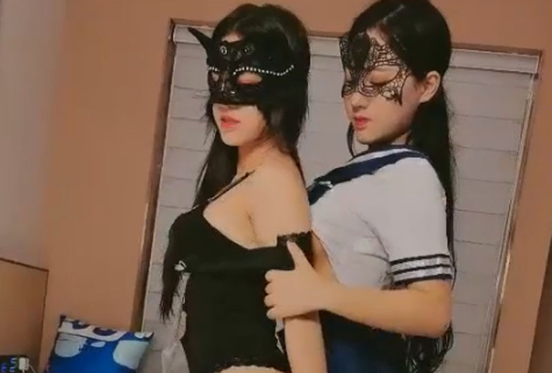 在公交车上震蛋器折磨自己