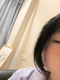 宝贝今天穿裙子别穿内裤了
