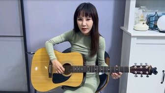 被各种玩具调教到高潮