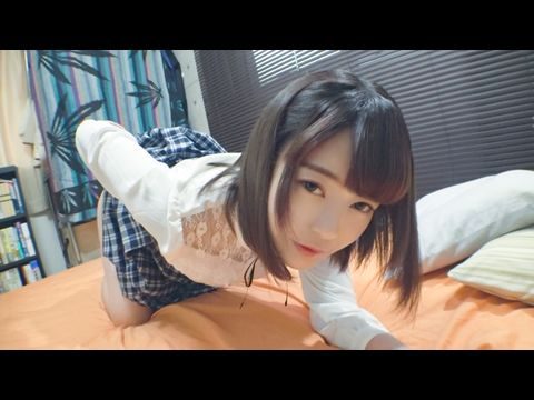 被小屁孩玩弄人妻中出