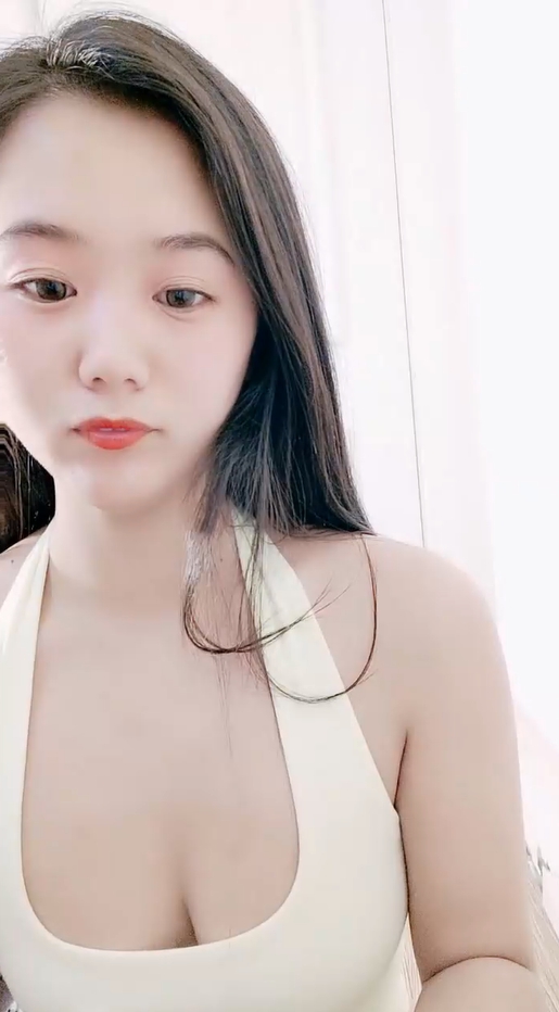 又大又圆又爽又紧的蘑菇AV