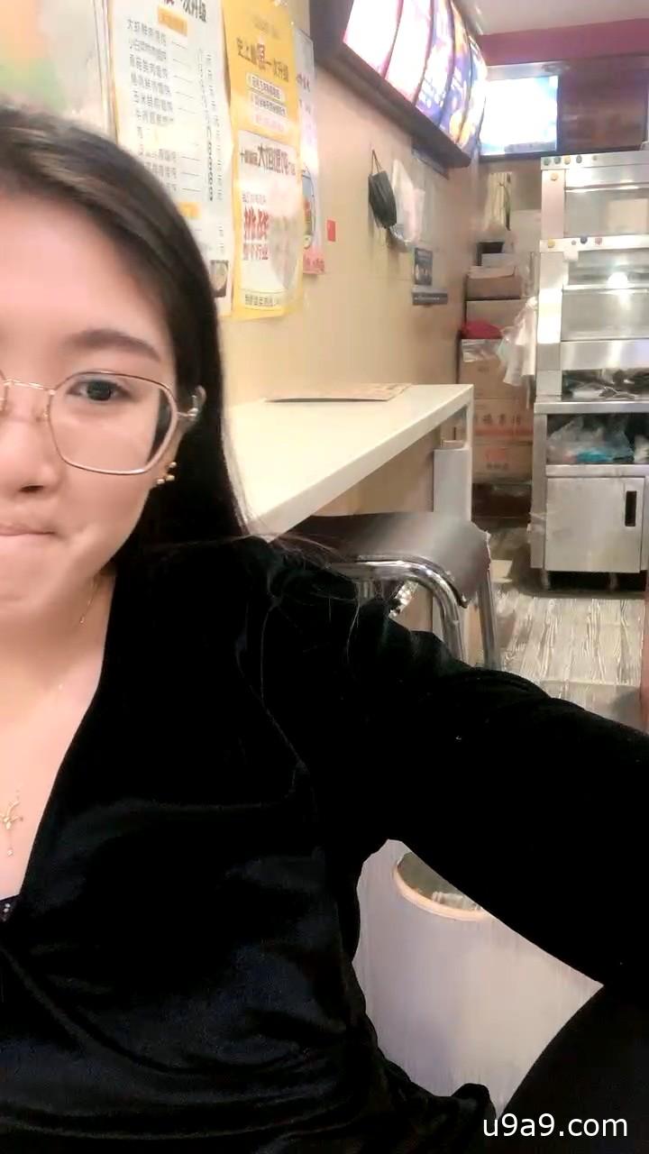 夫妻直播性生活