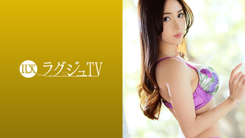 性感白富美美女操B视频