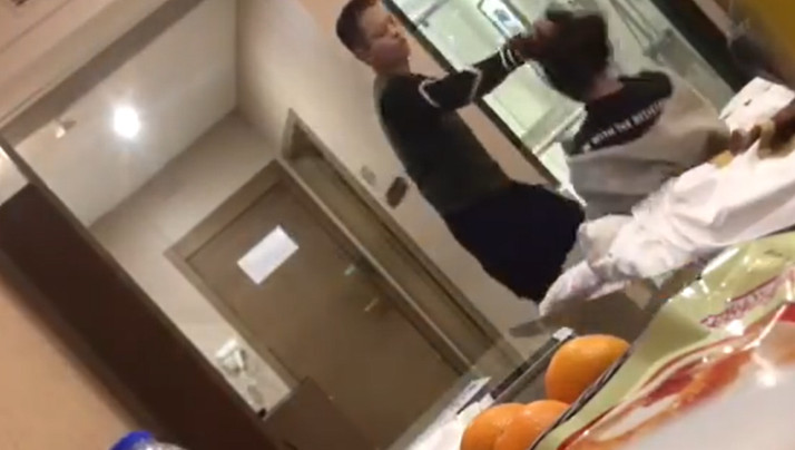漂亮的女人操逼逼